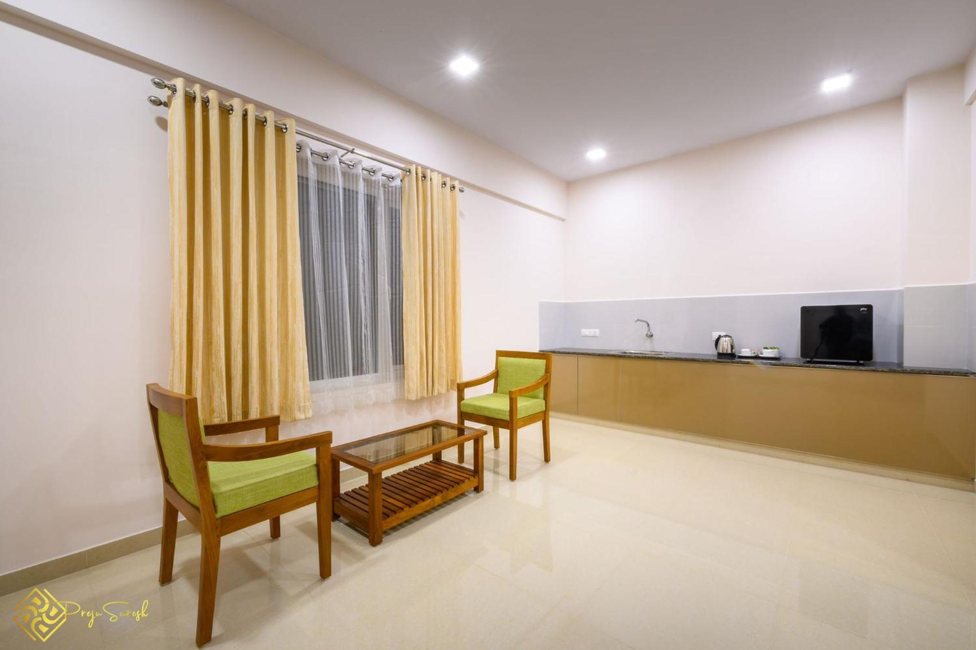 Daffodils Luxury Airport Suites Kochi Exterior foto